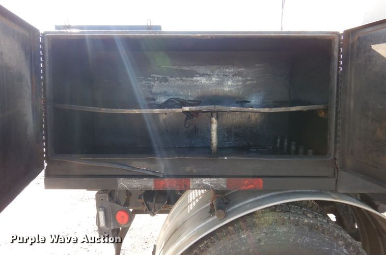 image for item KR9116 2000 International 2554  sewer jetter truck