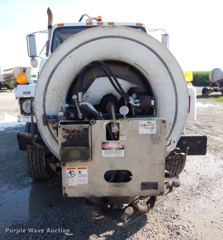 image for item KR9116 2000 International 2554  sewer jetter truck