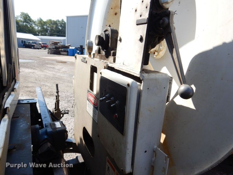 image for item KR9116 2000 International 2554  sewer jetter truck