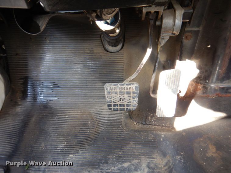 image for item KR9116 2000 International 2554  sewer jetter truck