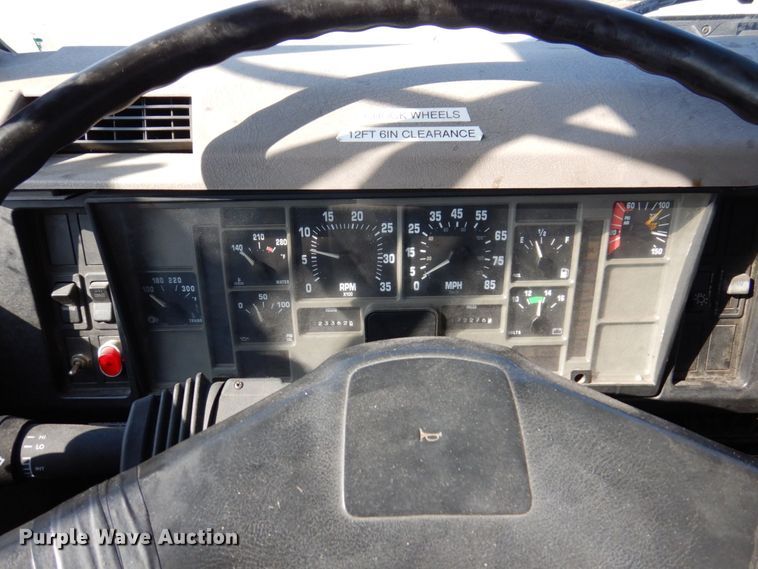 image for item KR9116 2000 International 2554  sewer jetter truck