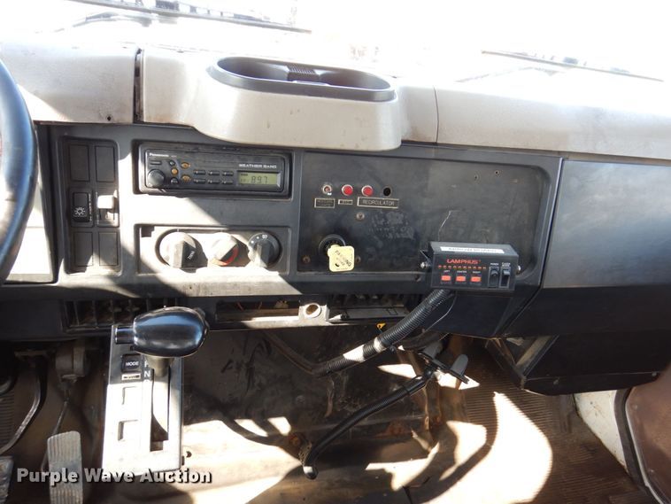 image for item KR9116 2000 International 2554  sewer jetter truck