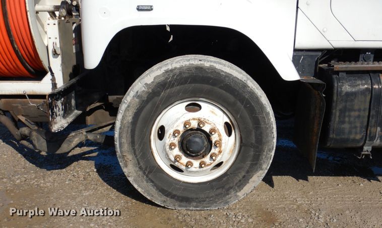 image for item KR9116 2000 International 2554  sewer jetter truck