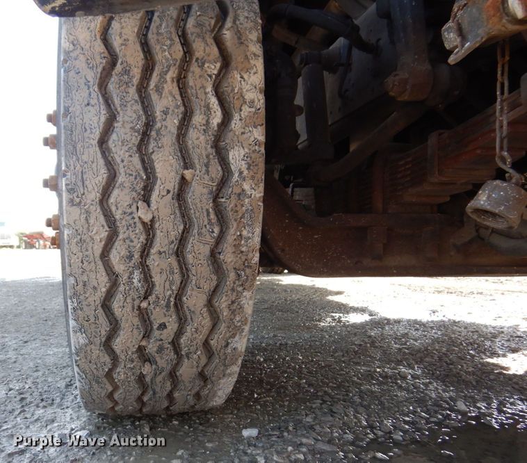 image for item KR9116 2000 International 2554  sewer jetter truck