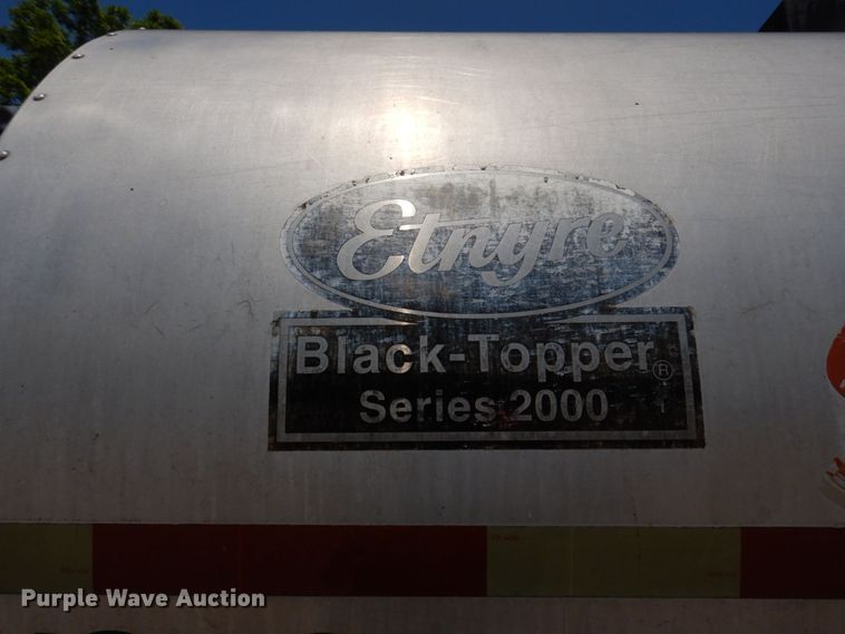 image for item KR9315 1995 Ford F800  asphalt tack distributor truck