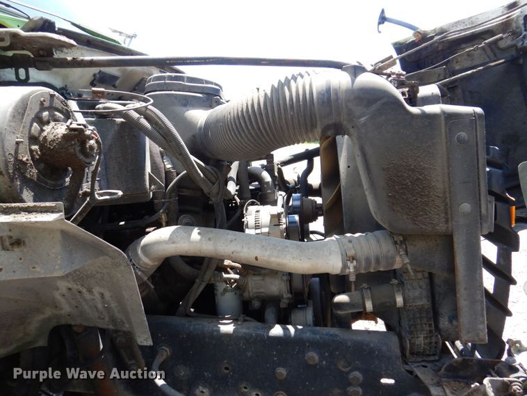 image for item KR9315 1995 Ford F800  asphalt tack distributor truck