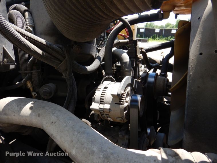 image for item KR9315 1995 Ford F800  asphalt tack distributor truck