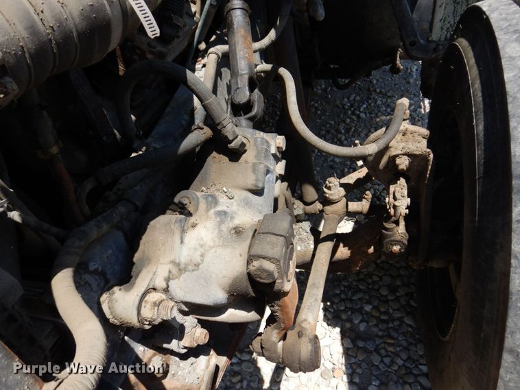 image for item KR9315 1995 Ford F800  asphalt tack distributor truck