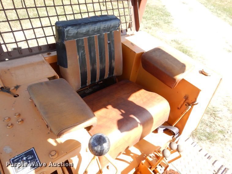 image for item LB9782 1989 Case 455C  track loader