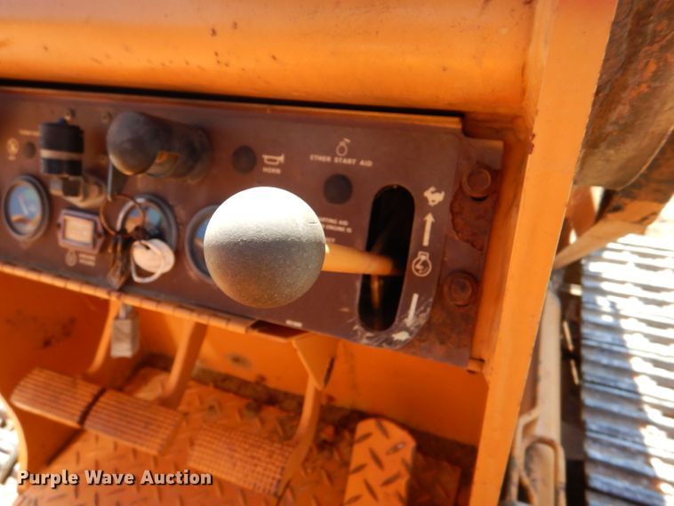 image for item LB9782 1989 Case 455C  track loader