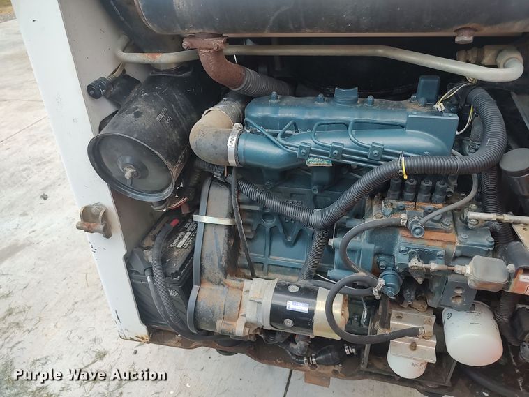 image for item LK9151 1998 Bobcat 763  skid steer loader