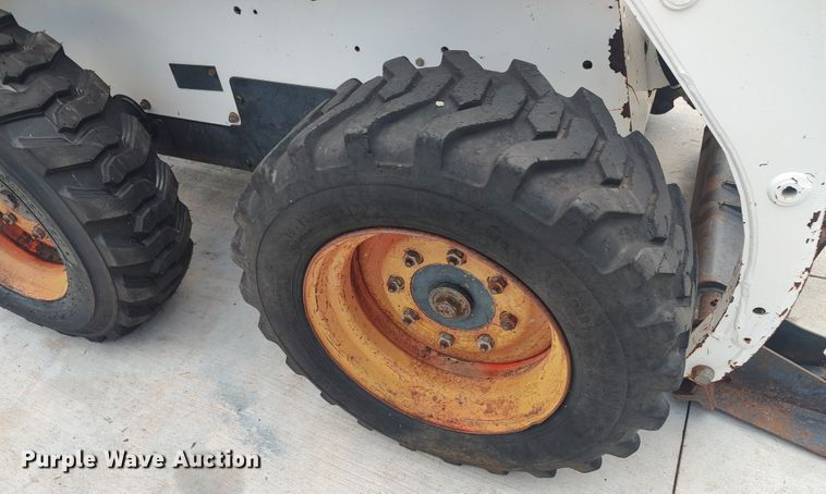 image for item LK9151 1998 Bobcat 763  skid steer loader