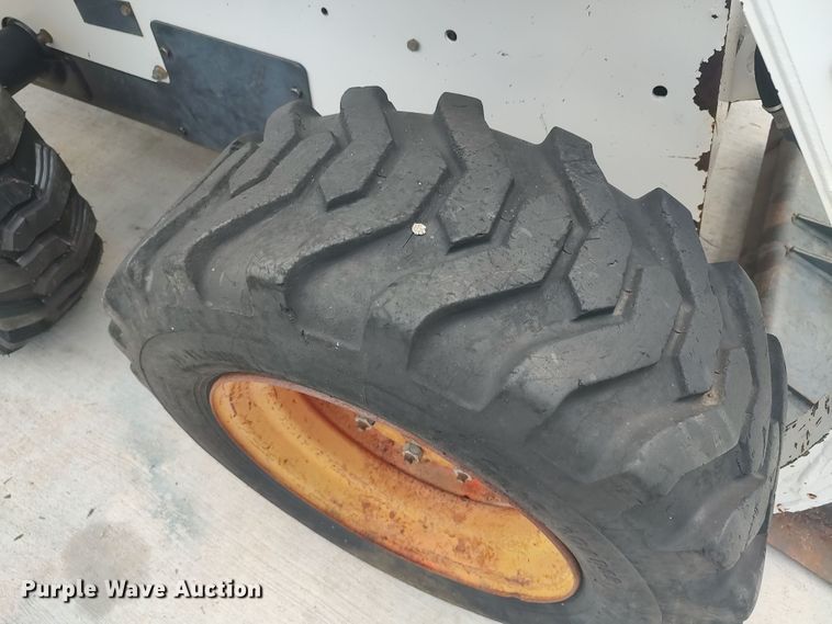 image for item LK9151 1998 Bobcat 763  skid steer loader