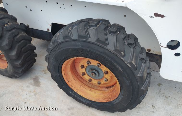 image for item LK9151 1998 Bobcat 763  skid steer loader