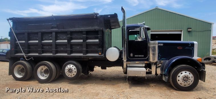 image for item LM9603 1993 Peterbilt 379  dump truck