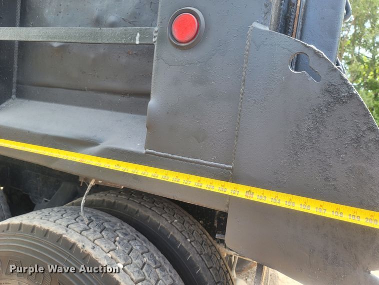 image for item LM9603 1993 Peterbilt 379  dump truck