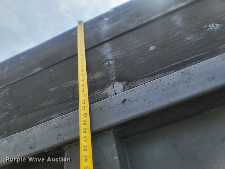 image for item LM9603 1993 Peterbilt 379  dump truck