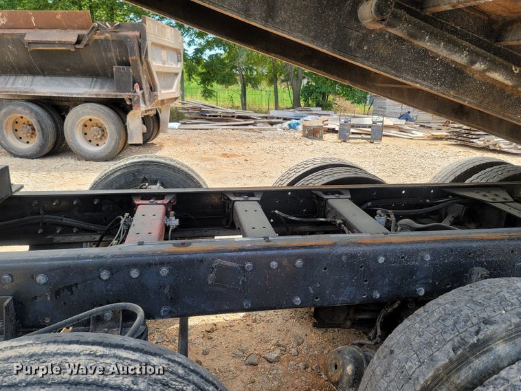 image for item LM9603 1993 Peterbilt 379  dump truck