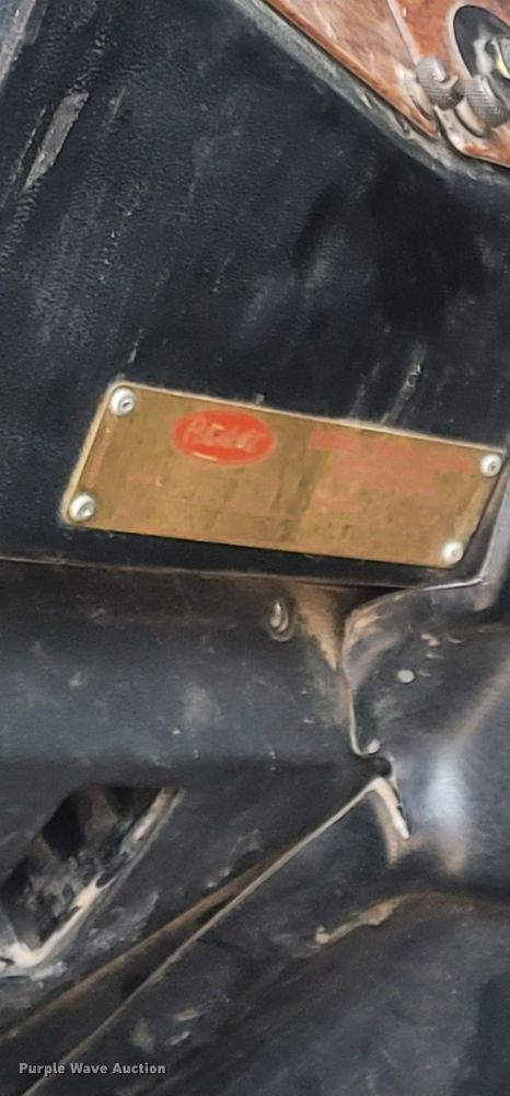 image for item LM9603 1993 Peterbilt 379  dump truck