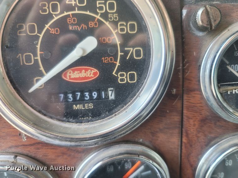 image for item LM9603 1993 Peterbilt 379  dump truck