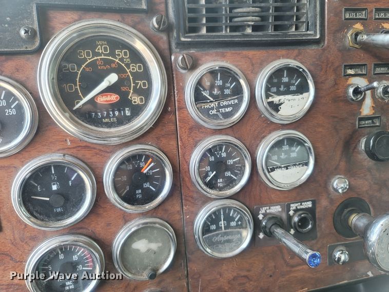 image for item LM9603 1993 Peterbilt 379  dump truck