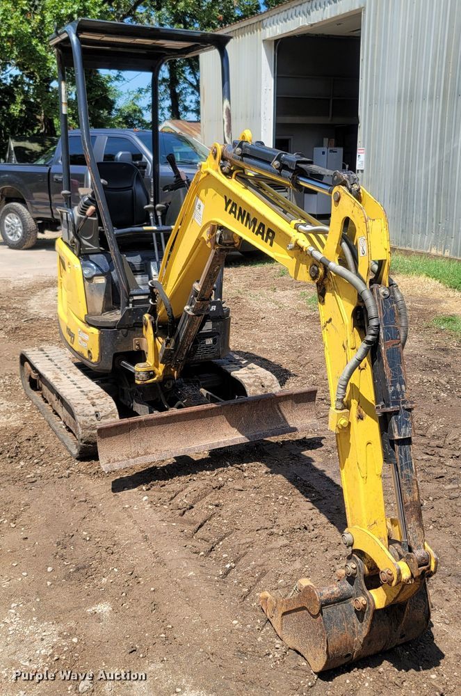 image for item LM9609 Yanmar VIO17-A  mini excavator