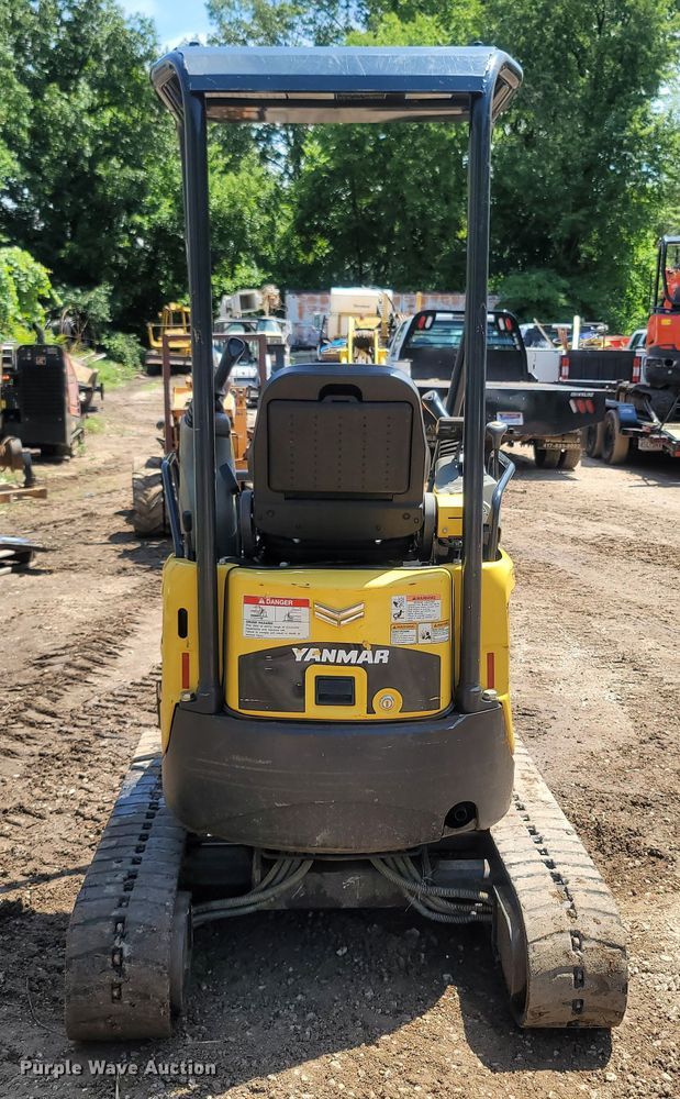 image for item LM9609 Yanmar VIO17-A  mini excavator