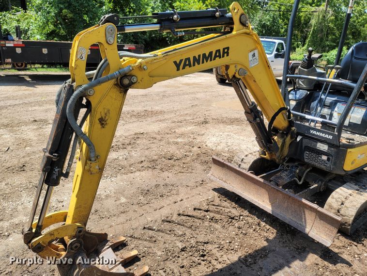 image for item LM9609 Yanmar VIO17-A  mini excavator