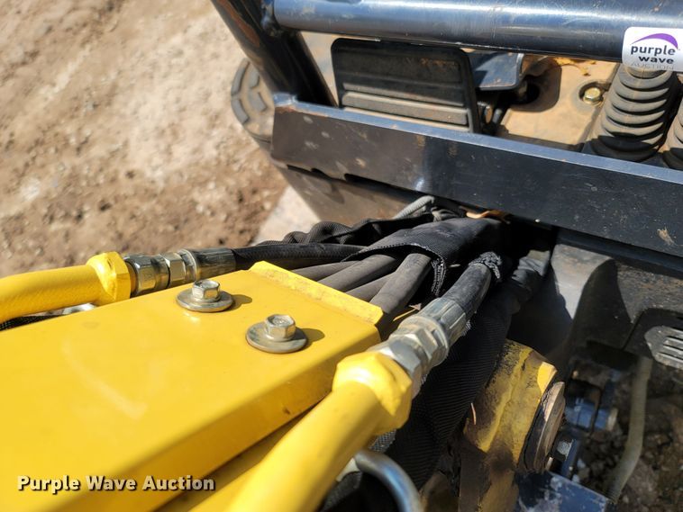 image for item LM9609 Yanmar VIO17-A  mini excavator