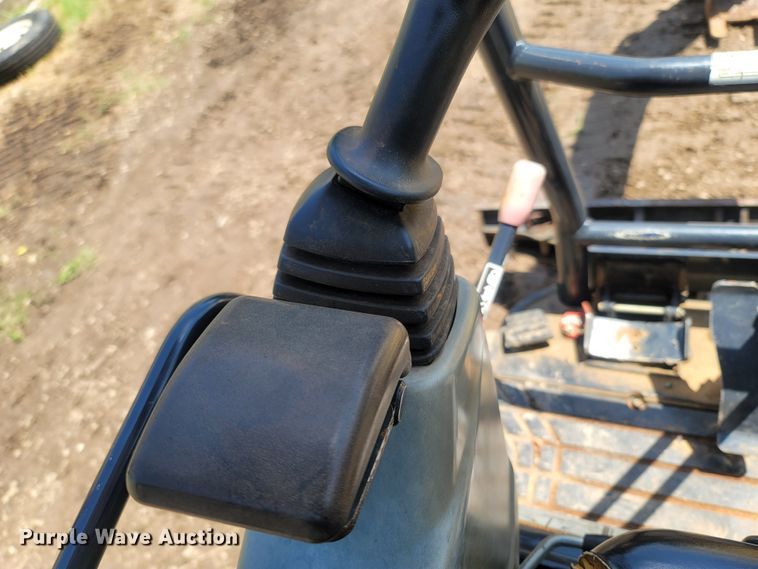 image for item LM9609 Yanmar VIO17-A  mini excavator