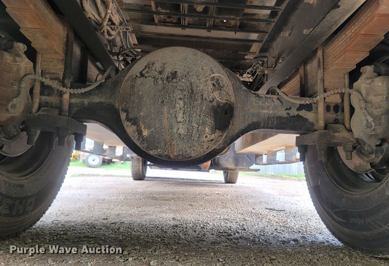 image for item LM9610 2006 Ford F650 Super Duty  flatbed truck