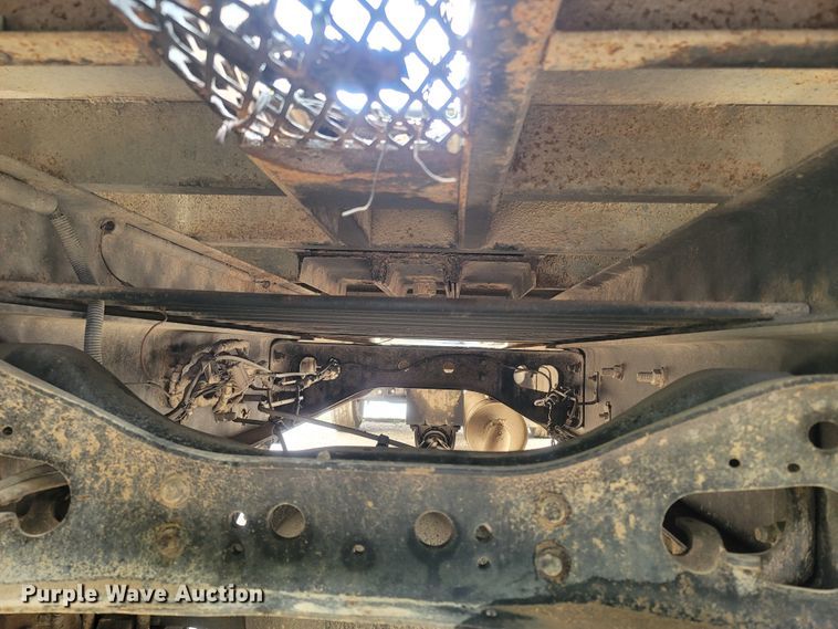 image for item LM9610 2006 Ford F650 Super Duty  flatbed truck