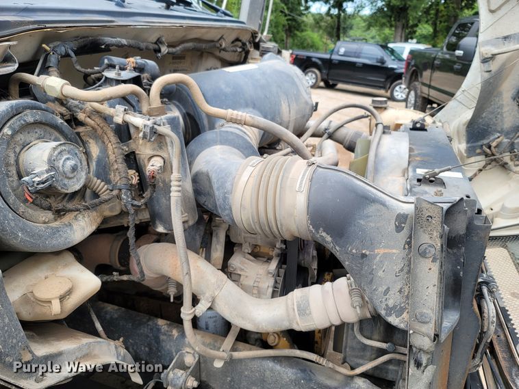 image for item LM9610 2006 Ford F650 Super Duty  flatbed truck