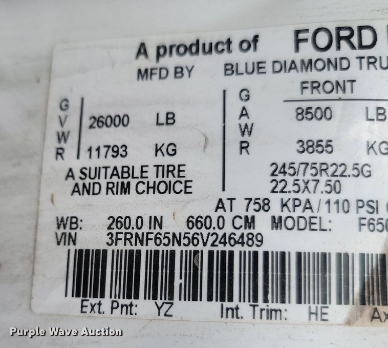 image for item LM9610 2006 Ford F650 Super Duty  flatbed truck