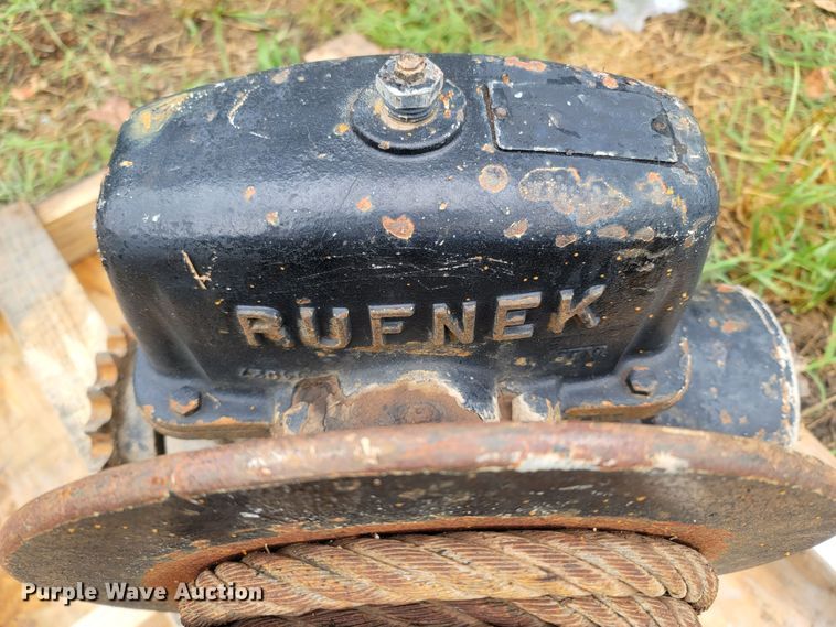 image for item LM9611 Rufnek  winch