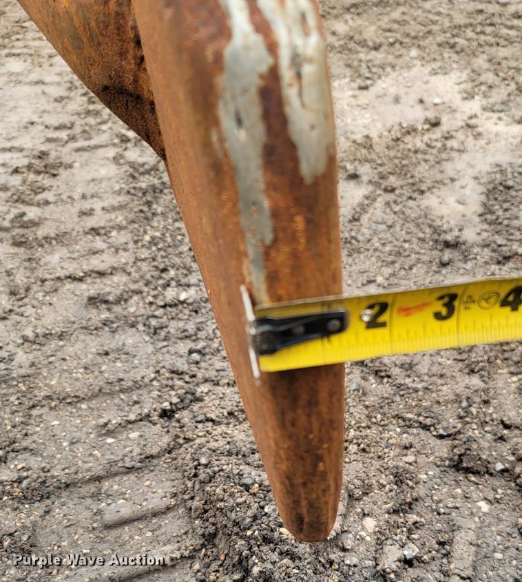 image for item LM9612 1998 Vermeer V8550  vibratory cable plow