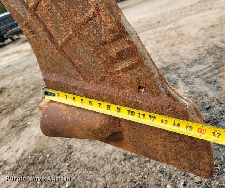 image for item LM9612 1998 Vermeer V8550  vibratory cable plow