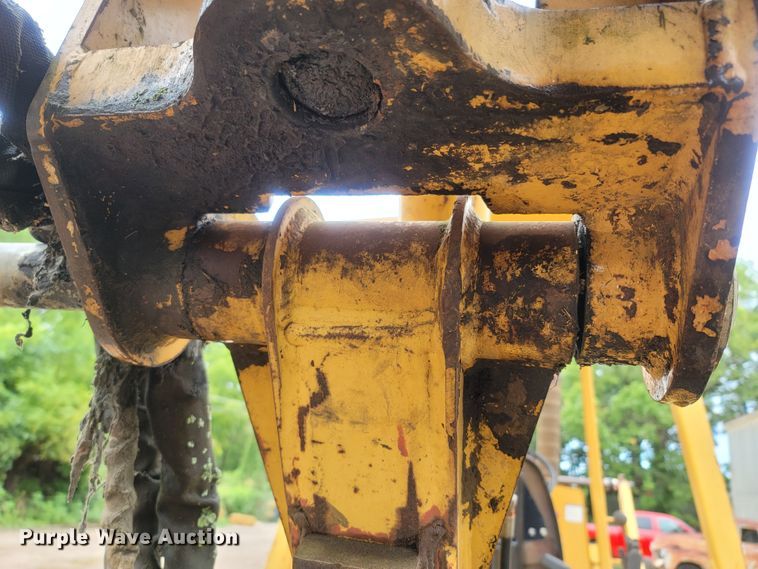 image for item LM9612 1998 Vermeer V8550  vibratory cable plow