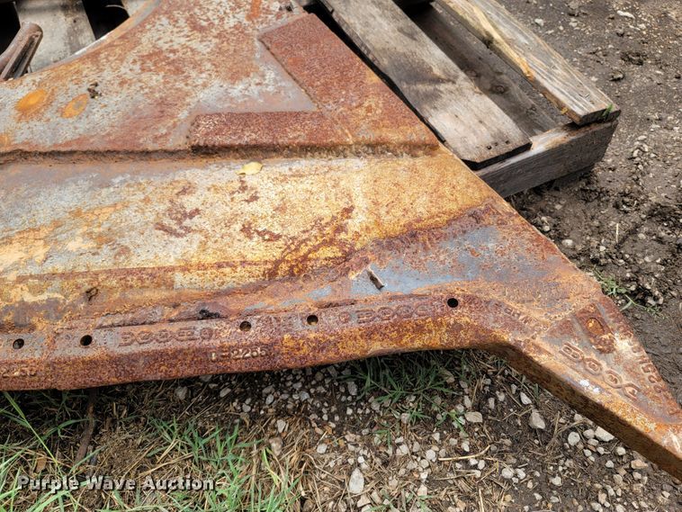 image for item LM9612 1998 Vermeer V8550  vibratory cable plow