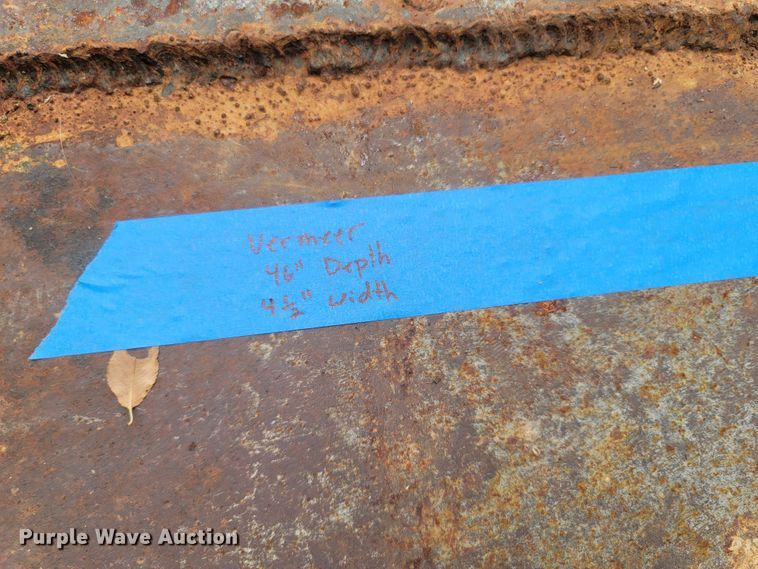 image for item LM9612 1998 Vermeer V8550  vibratory cable plow