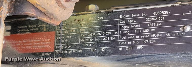 image for item LM9612 1998 Vermeer V8550  vibratory cable plow