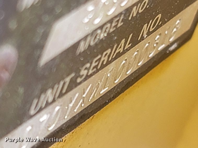 image for item LM9612 1998 Vermeer V8550  vibratory cable plow