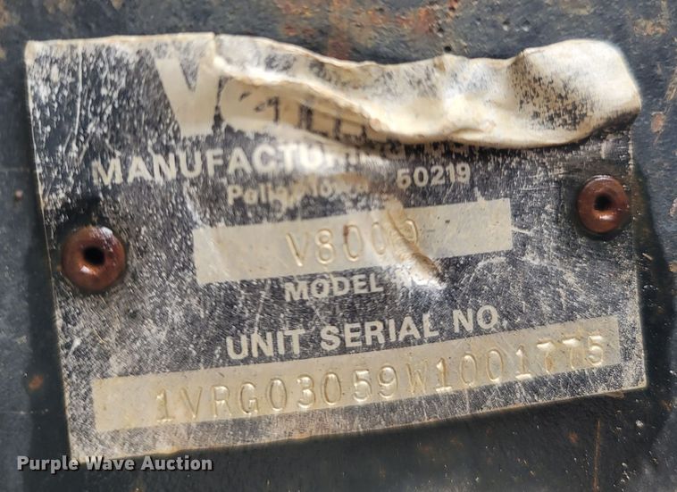 image for item LM9612 1998 Vermeer V8550  vibratory cable plow