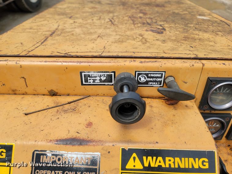 image for item LM9613 1989 Case Maxi Sneaker Series B  vibratory cable plow