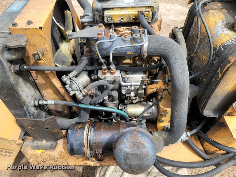 image for item LM9613 1989 Case Maxi Sneaker Series B  vibratory cable plow