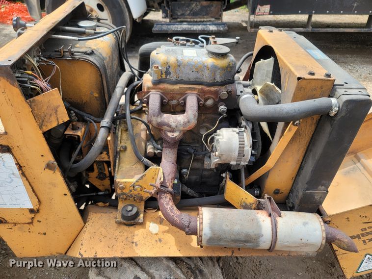 image for item LM9613 1989 Case Maxi Sneaker Series B  vibratory cable plow