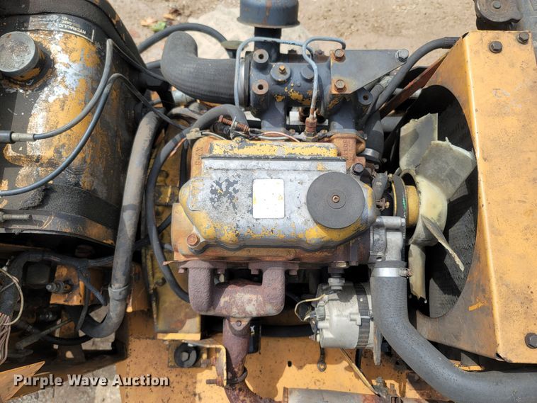 image for item LM9613 1989 Case Maxi Sneaker Series B  vibratory cable plow