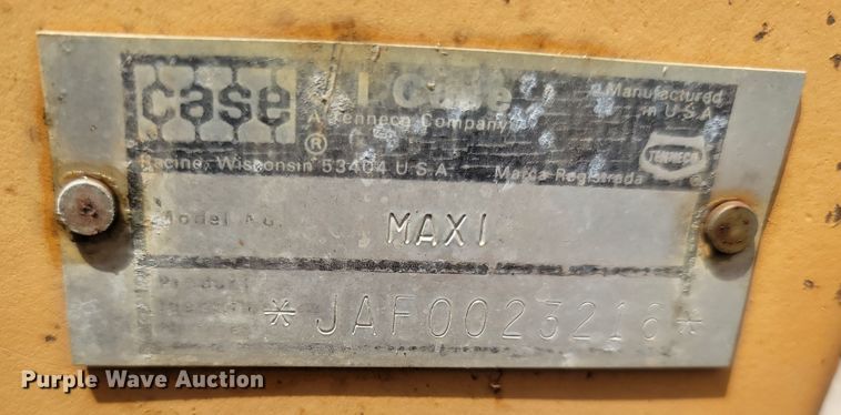 image for item LM9613 1989 Case Maxi Sneaker Series B  vibratory cable plow