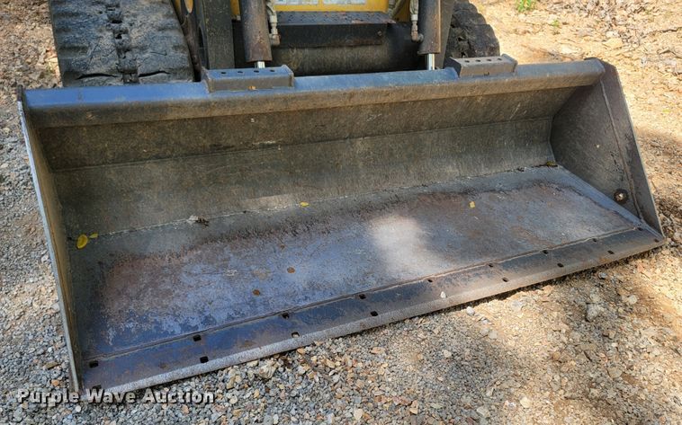 image for item LM9638 2013 New Holland C232  tracked skid steer loader