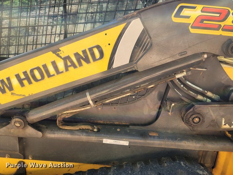 image for item LM9638 2013 New Holland C232  tracked skid steer loader